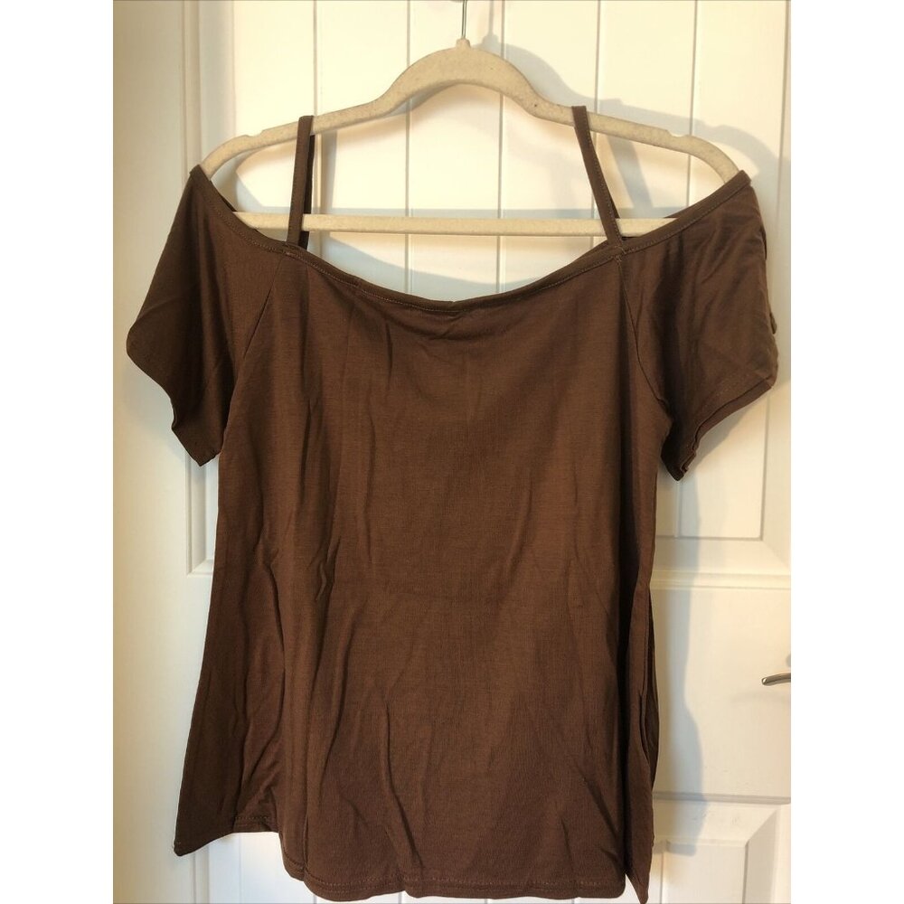 Fisoul Cold Shoulder Tee Medium Coffee Color